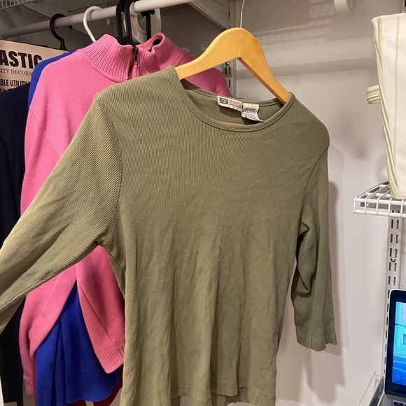 Faded Glory Olive Green Ribbed Top - Picture 2 of 3